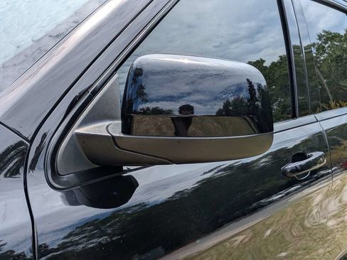 Used 2019 Jeep Grand Cherokee Altitude RWD image 10