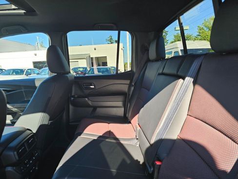 New 2026 Honda Ridgeline Black Edition image 18