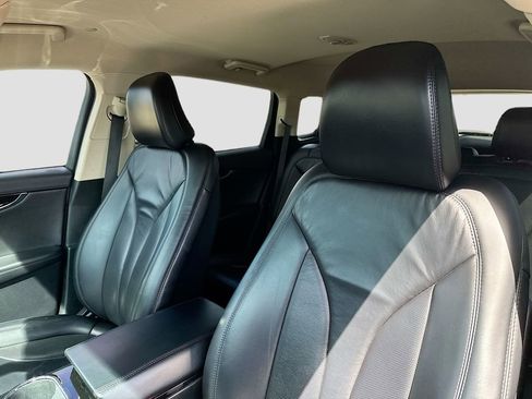 Used 2021 Lincoln Nautilus FWD w/ Equipment Group 101A image 12