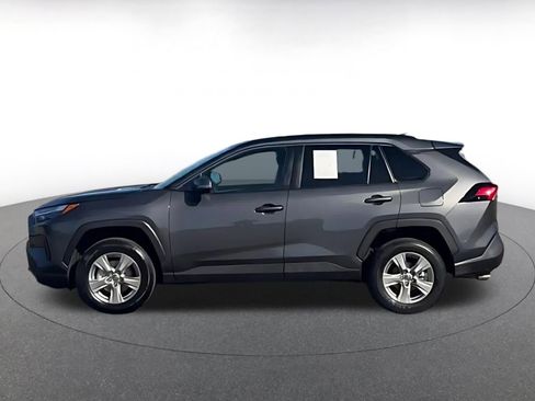 Used 2025 Toyota RAV4 XLE image 9