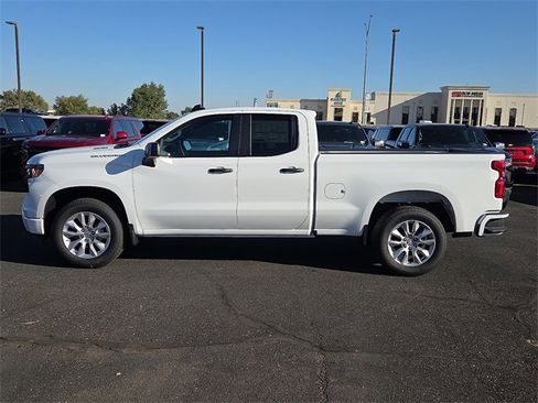 New 2026 Chevrolet Silverado 1500 Custom image 2