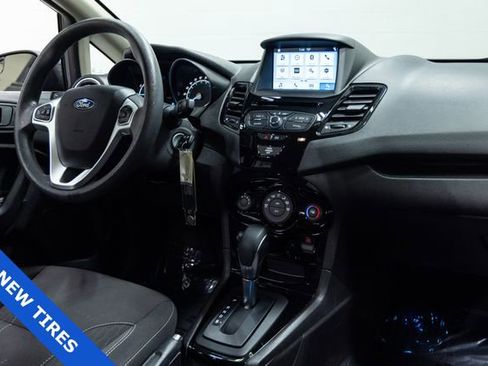 Used 2018 Ford Fiesta SE w/ Equipment Group 201A FWD image 27