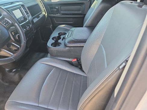 Used 2021 RAM 1500 Tradesman w/ Chrome Appearance Group image 10