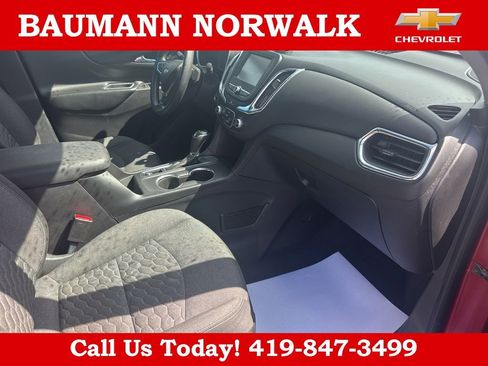 Used 2018 Chevrolet Equinox LT FWD image 22