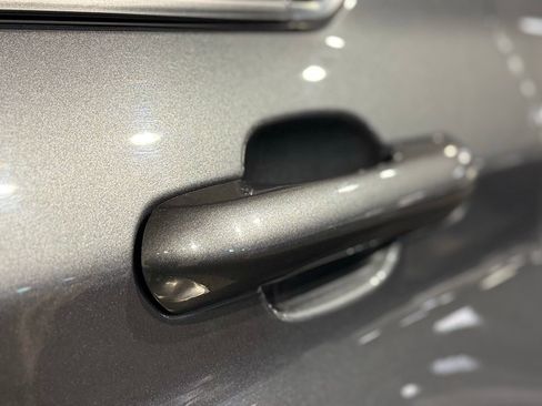 Used 2023 Ford Explorer XLT w/ Equipment Group 202A image 23