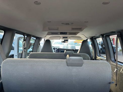 Used 2020 Chevrolet Express 2500 LT w/ LT Preferred Equipment Group image 11