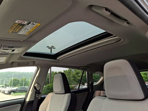 Certified 2018 Toyota RAV4 XLE AWD/4WD image 14
