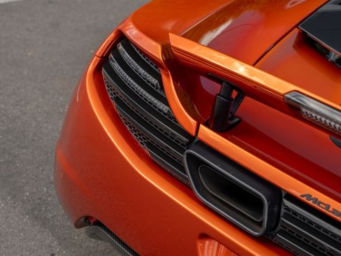 Used 2012 McLaren MP4-12C Coupe image 27