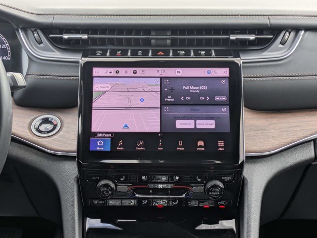 Certified 2025 Jeep Grand Cherokee Summit w/ Obsidian Package AWD/4WD image 19