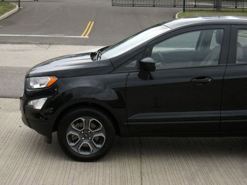 Used 2021 Ford EcoSport S FWD image 7