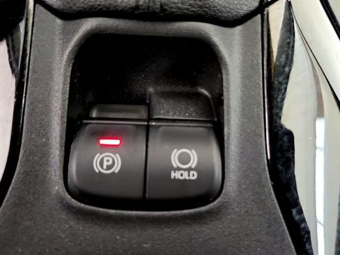 Certified 2021 Toyota Corolla LE w/ Carpet Mat Package (TMS) FWD image 34
