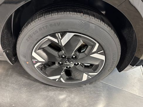New 2026 Kia Niro Wave w/ Wave Preserve Package FWD image 8