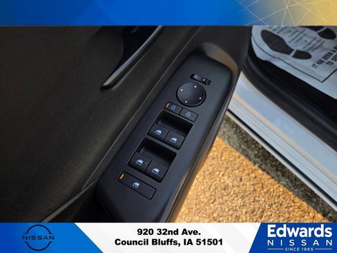 Used 2025 Hyundai Kona SEL FWD image 14