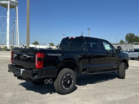 New 2025 Ford F250 Lariat w/ Lariat Ultimate Package image 5