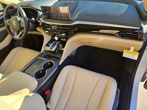 New 2026 Acura MDX SH-AWD image 21