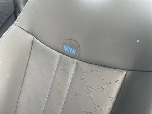 Certified 2025 MINI Cooper S image 32