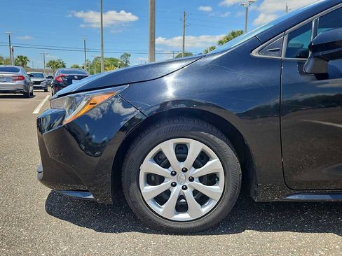 Used 2023 Toyota Corolla LE FWD image 18