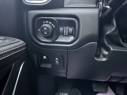 Used 2025 RAM 1500 Laramie w/ Sport Appearance Package image 15