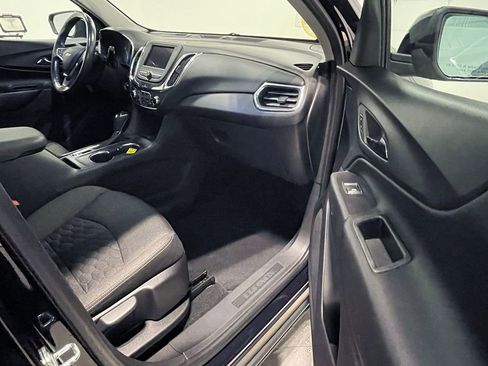 Used 2020 Chevrolet Equinox LT image 25