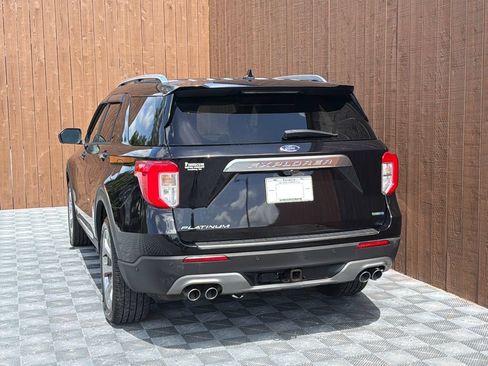 Used 2020 Ford Explorer Platinum w/ Premium Technology Package AWD/4WD image 17