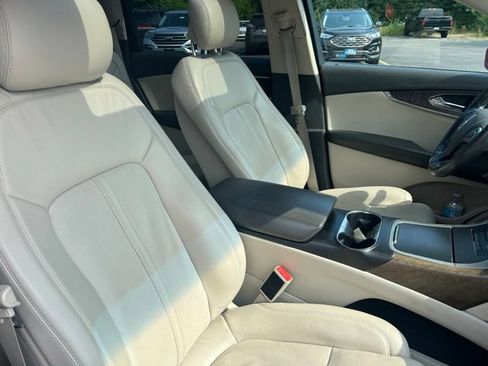 Used 2016 Lincoln MKX Reserve w/ Driver Assistance Package AWD/4WD image 9