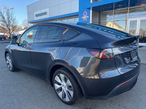 Used 2024 Tesla Model Y Long Range image 4