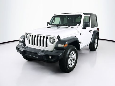 Used 2023 Jeep Wrangler Sport AWD/4WD image 3