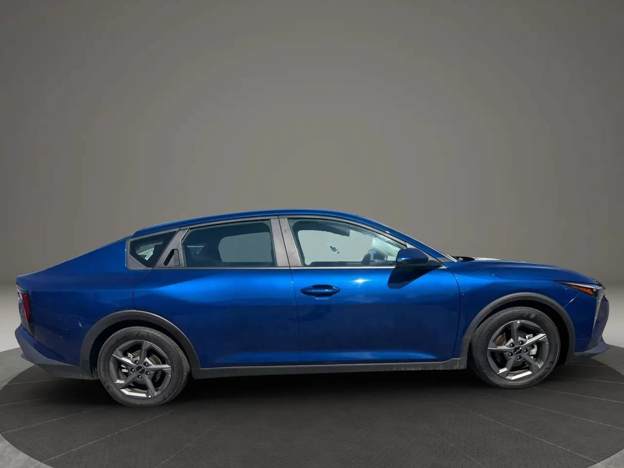Used 2025 Kia K4 FWD image 4
