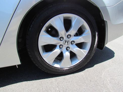 Used 2010 Honda Accord EX-L image 30