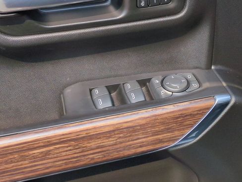 Used 2021 Chevrolet Silverado 1500 High Country w/ Technology Package AWD/4WD image 11