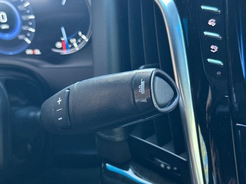 Used 2019 Cadillac Escalade ESV Platinum image 24