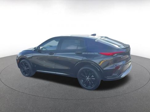 Used 2025 Buick Envista Sport Touring image 9