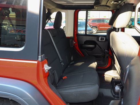 Used 2021 Jeep Wrangler Unlimited Sport AWD/4WD image 18