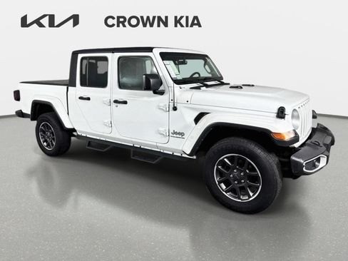 Used 2023 Jeep Gladiator Overland AWD/4WD image 4