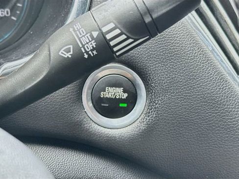 Used 2018 Chevrolet Malibu LT w/ Leather Package FWD image 34
