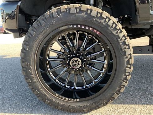 New 2024 Ford F350 Platinum w/ FX4 Off-Road Package image 10