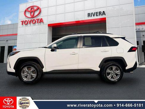 Certified 2024 Toyota RAV4 XLE w/ Convenience Package image 4