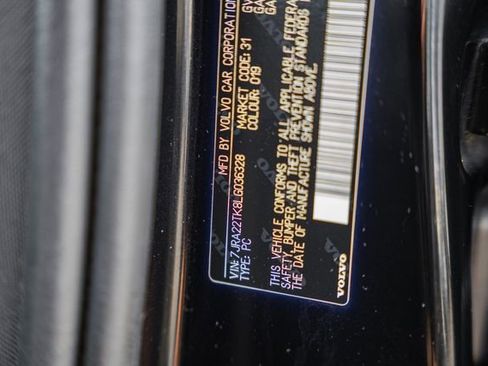 Used 2020 Volvo S60 T6 Momentum image 40