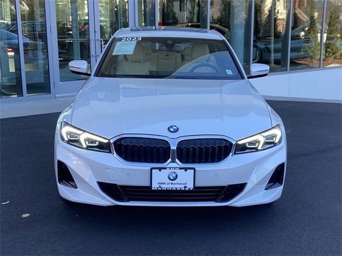 Certified 2023 BMW 330i xDrive Sedan w/ Convenience Package image 2
