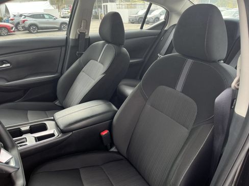 Used 2025 Nissan Sentra SV FWD image 36
