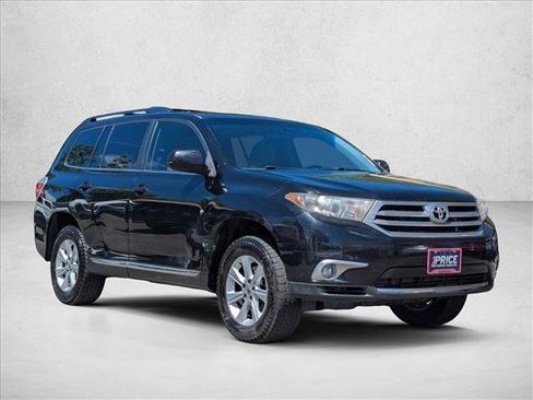 Used 2012 Toyota Highlander SE w/ Tow Pkg AWD/4WD image 3