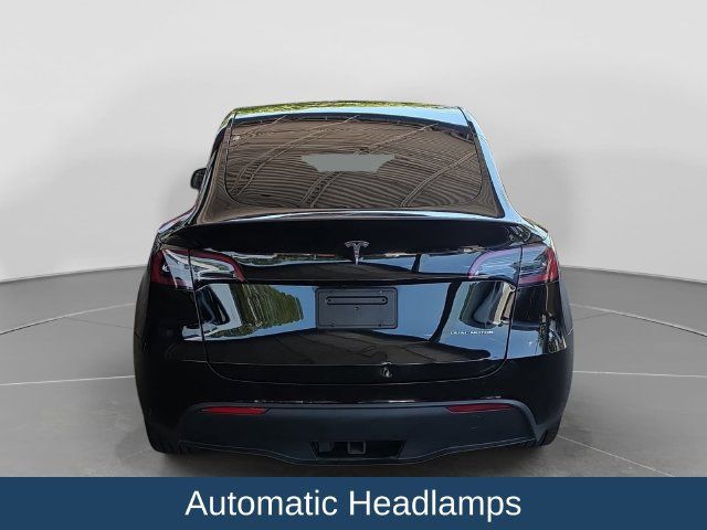 Used 2025 Tesla Model Y Long Range AWD/4WD image 7