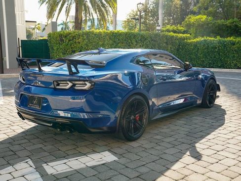 Used 2019 Chevrolet Camaro ZL1 image 26