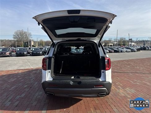 Used 2023 GMC Acadia AT4 w/ Technology Package image 29