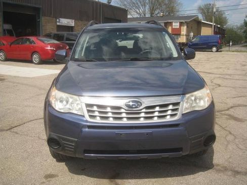 Used 2012 Subaru Forester 2.5X Premium w/ All-Weather Pkg AWD/4WD image 2