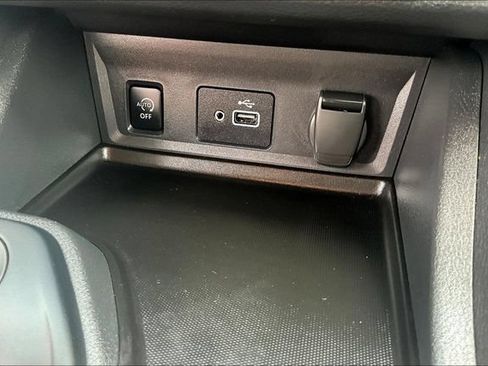 Used 2025 Nissan Sentra S FWD image 15