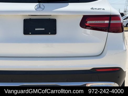 Used 2019 Mercedes-Benz GLC 300 4MATIC image 9