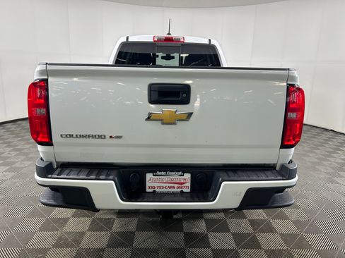 Used 2017 Chevrolet Colorado Z71 AWD/4WD image 5