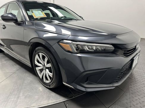 Certified 2022 Honda Civic LX image 3