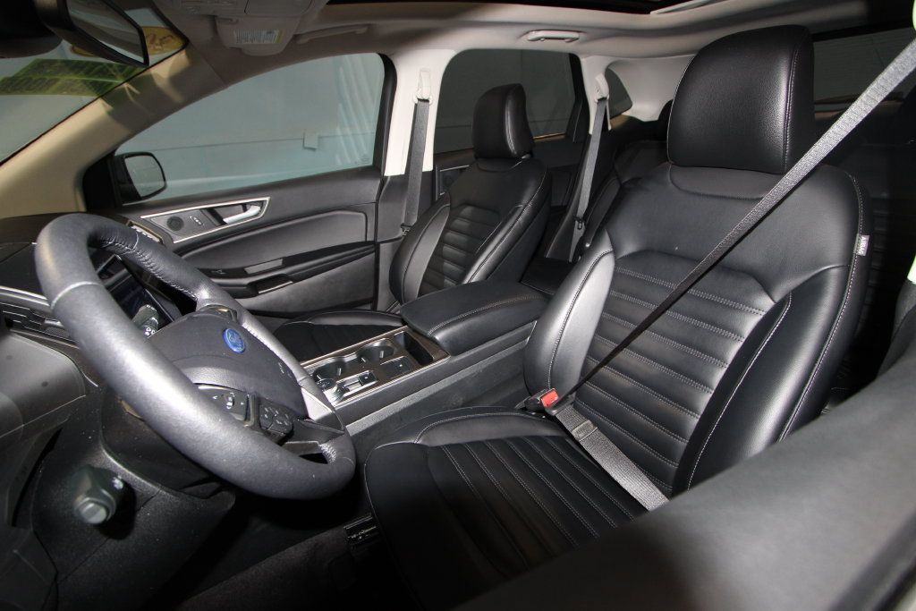 Used 2024 Ford Edge SEL w/ Convenience Package AWD/4WD image 4